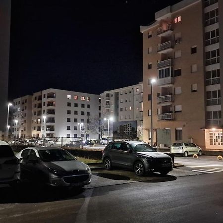 Wellness Apartment Black-White Široki Brijeg エクステリア 写真