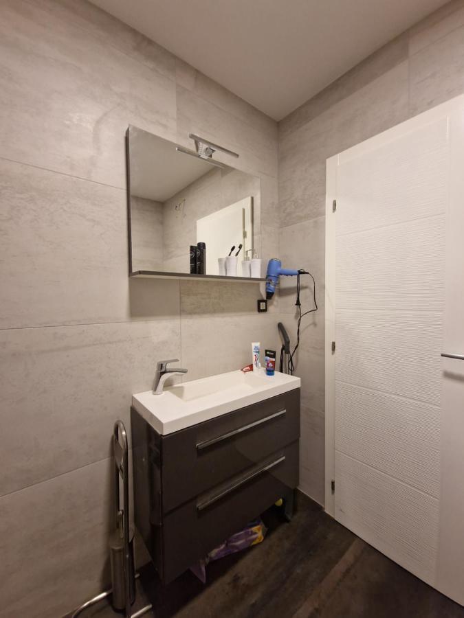 Wellness Apartment Black-White Široki Brijeg エクステリア 写真