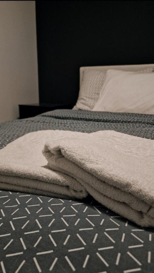 Wellness Apartment Black-White Široki Brijeg エクステリア 写真